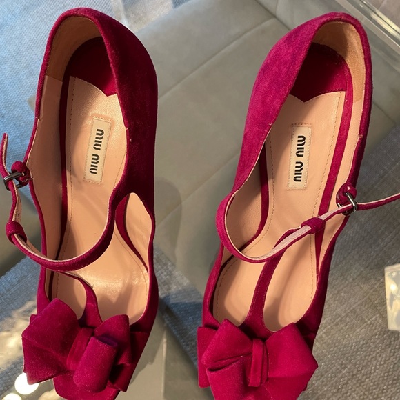 Miu Miu Suede Bow heels size 41 - Picture 4 of 6